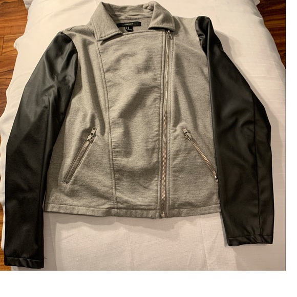 Forever21 Gray Faux Leather Sleeve Moto Jacket (M) - Picture 8 of 12